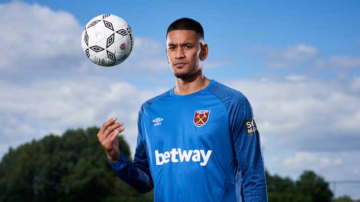 West Ham fans react to Alphonse Areola’s debut vs Manchester United in the Carabao Cup